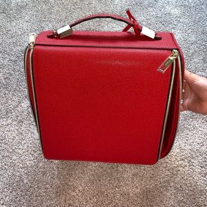 Makeup/ toiletry case